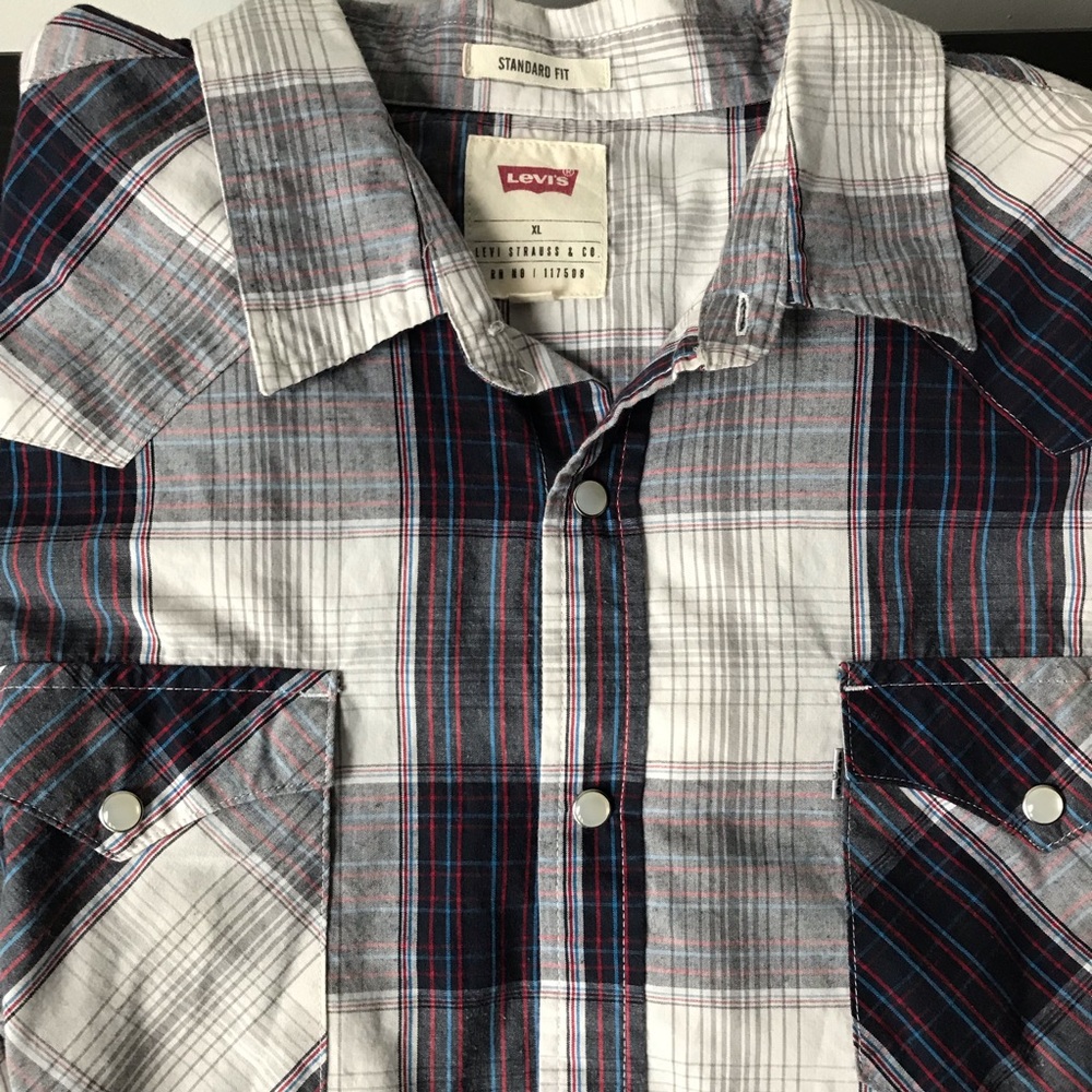 Levi’s long-sleeve button-up
